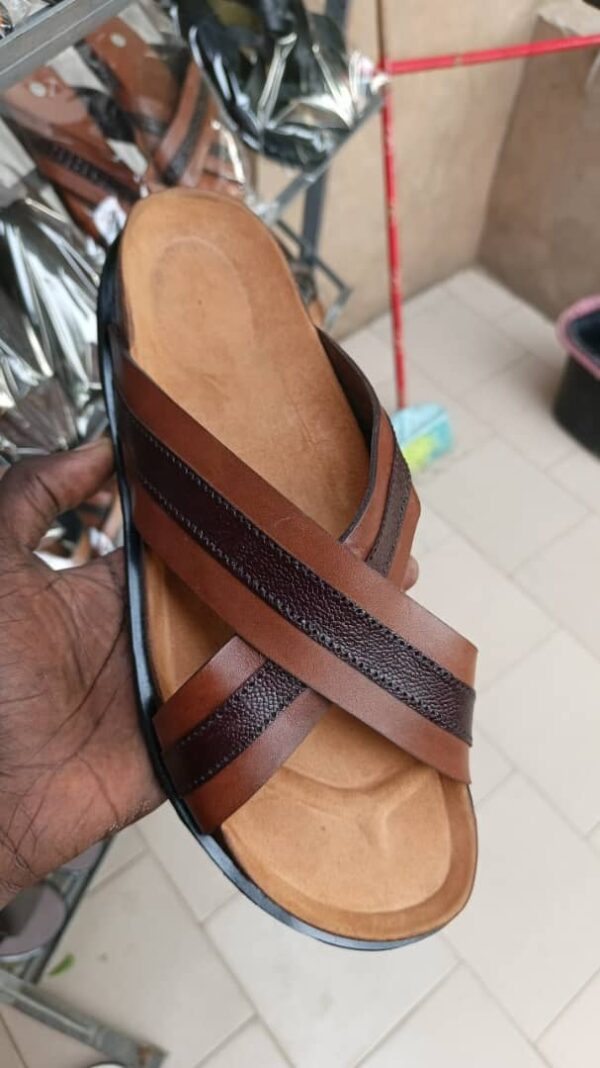 Sandales homme en cuire  Made in Sénégal – Image 3