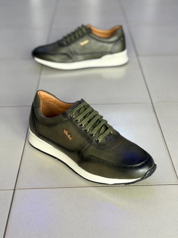 Chaussures fermées – Image 9